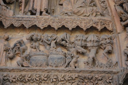 Portada de la Virgen Blanca en la Catedral de Leon