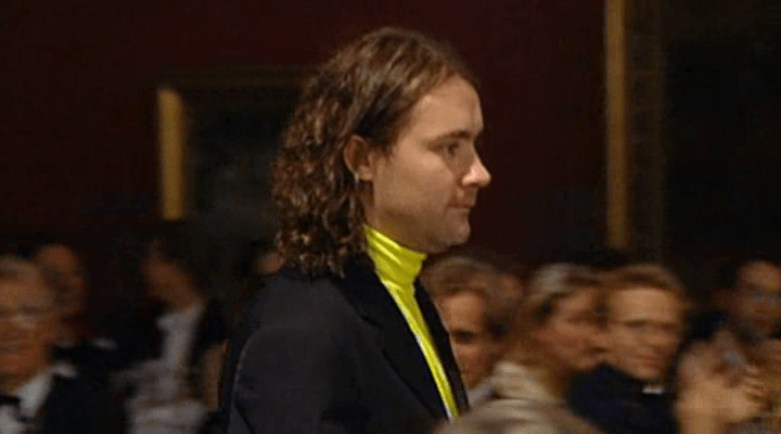 Damien Hirst recibiendo el premio Turner