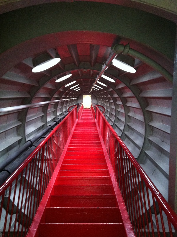 Joanie Lemercier, LAb, Visual System: Digital Poem, Atomium, 2013.